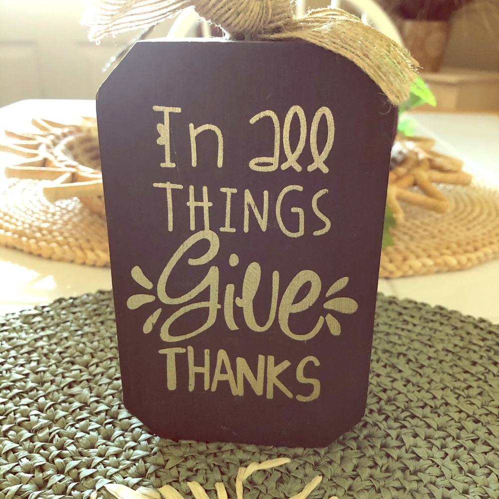NWOT - Wood Table Decoration - Give Thanks